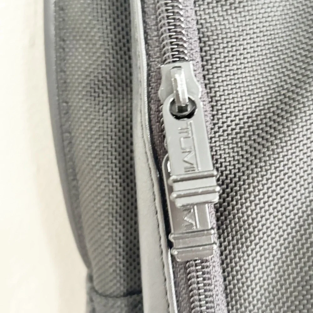 TUMI Laptop Briefcase Art Folio Zip Case Bag in Black BALLISTIC Nylon/Leather